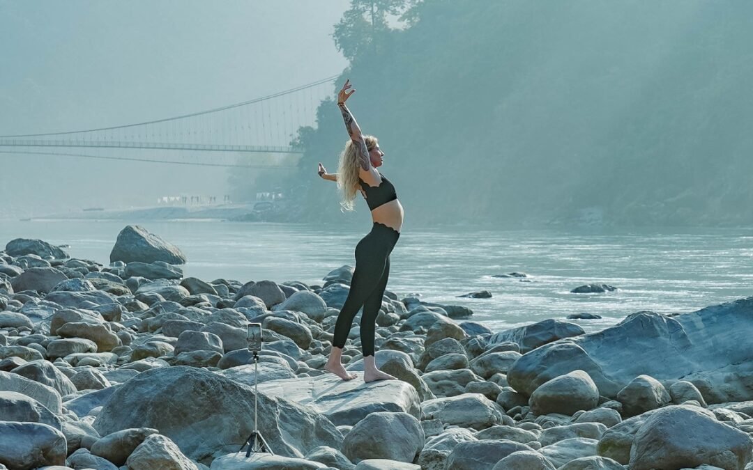 Yoga for Digital Creators – Enhancing Focus and Creativity